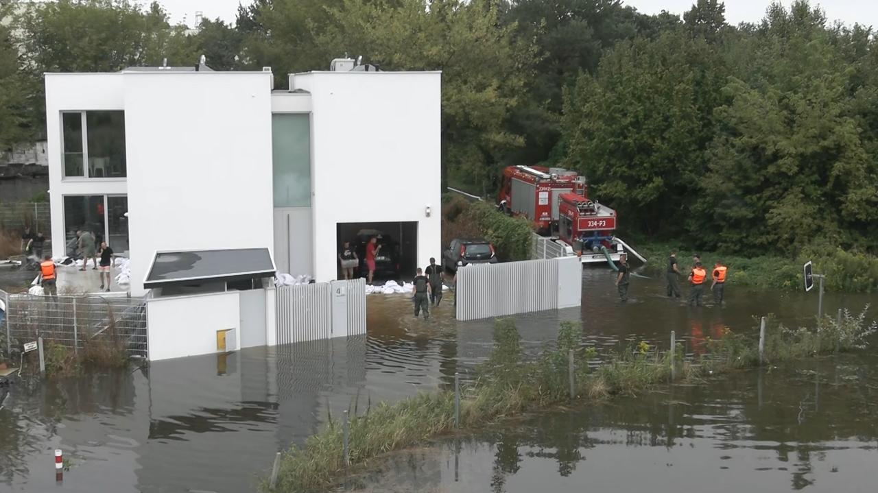 Warsaw. Flooded property in Wilanów