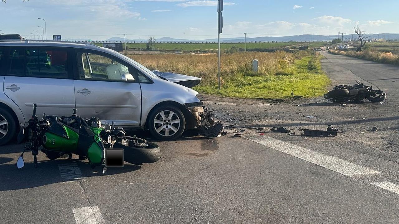 Policja: nie ustąpił pierwszeństwa kolumnie motocyklistów. Tragiczny finał zderzenia