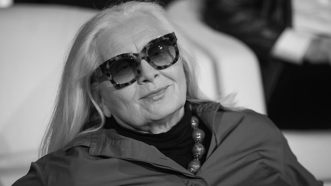 "Była przewodniczką, była dobrą wróżką". Artyści żegnają Magdę Umer