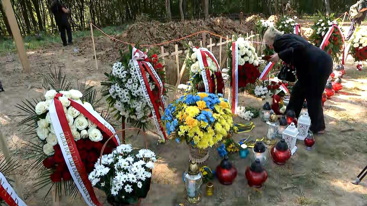 "Te wydarzenia kończą dekadę straconych szans"