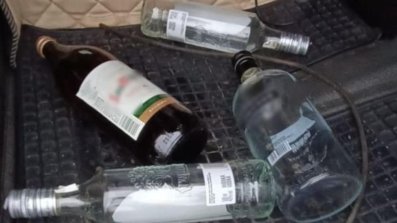 W organizmie alkohol, w kabinie puste butelki. Kierowca ciężarówki zatrzymany