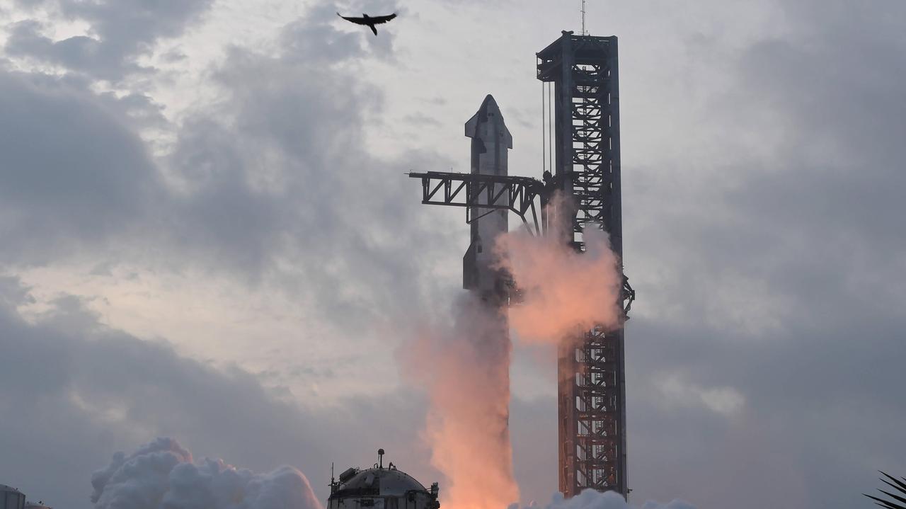 Do dziesięciu razy sztuka. Starship ma znów polecieć