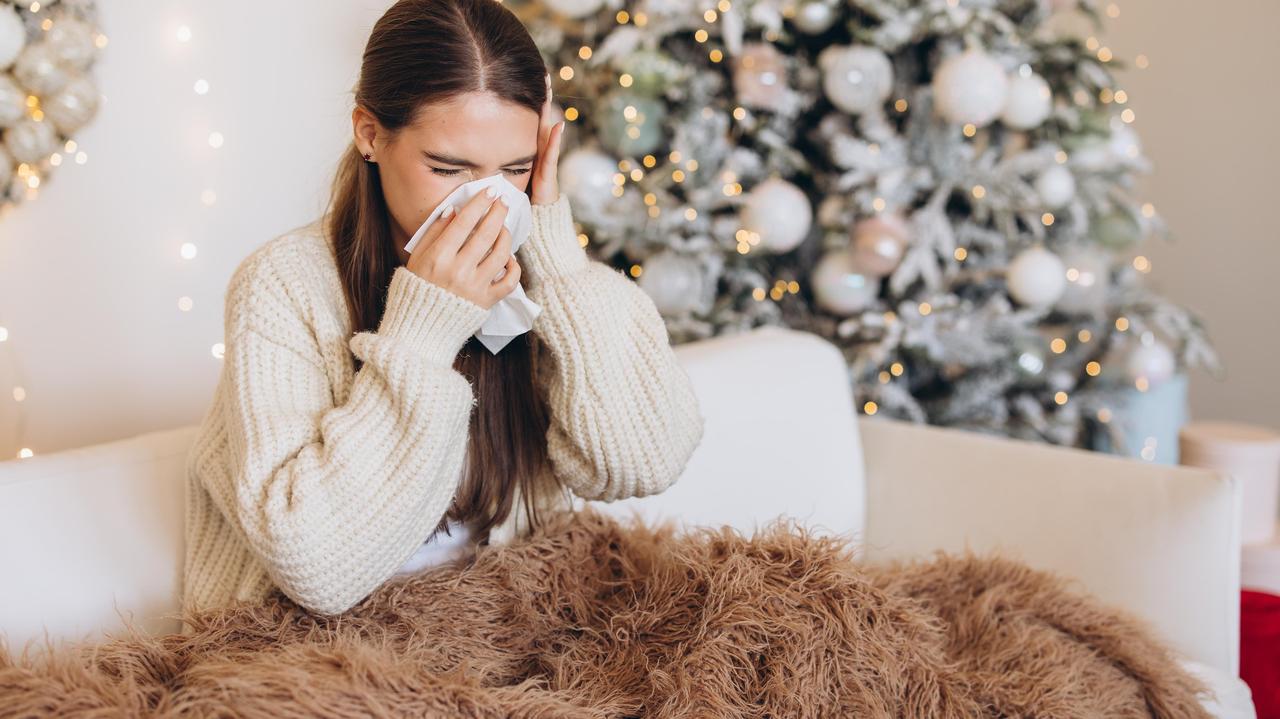 Bombki, lampki i... alergeny. Czym jest syndrom świątecznego drzewka?