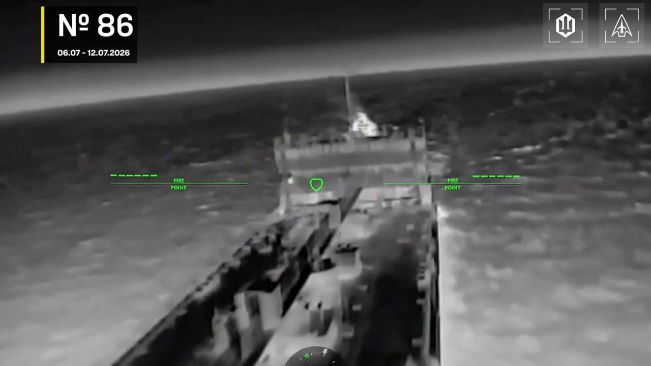Ukraina uderzyła w rafinerię w Syzraniu i 10 tankowców floty cieni na Morzu Azowskim