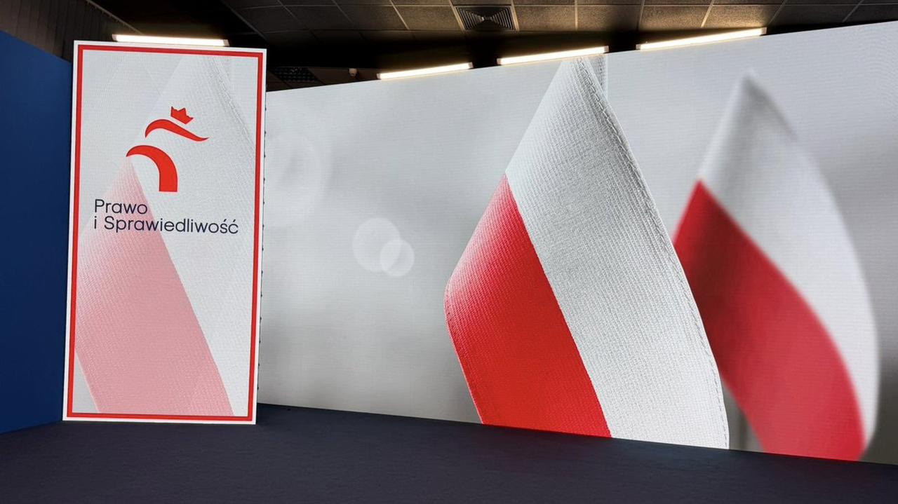 Jacek Sasin założył stowarzyszenie "Po Pierwsze Polska". "Deklarujemy lojalność wobec PiS