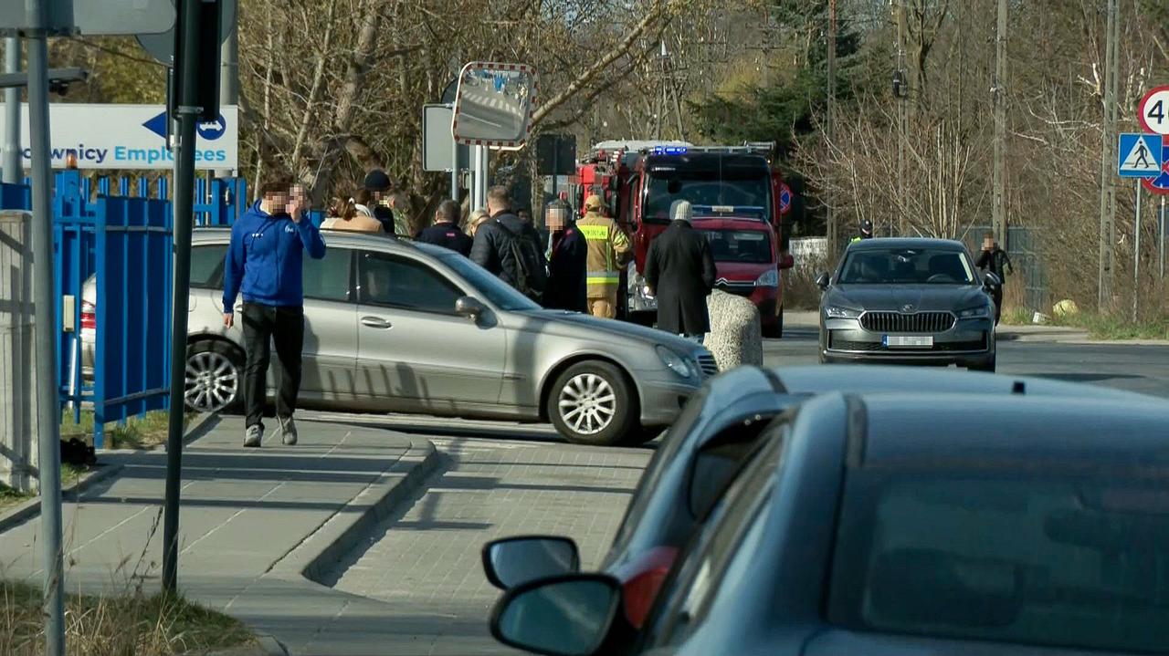 Wszedł z bronią do fabryki i strzelił. Ewakuacja pracowników
