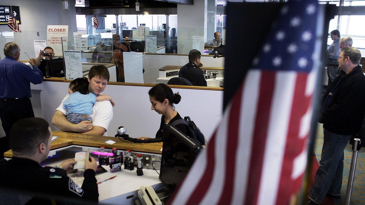 Kto nie wjedzie do USA w 2026 roku? Prezydent rozszerza zakaz