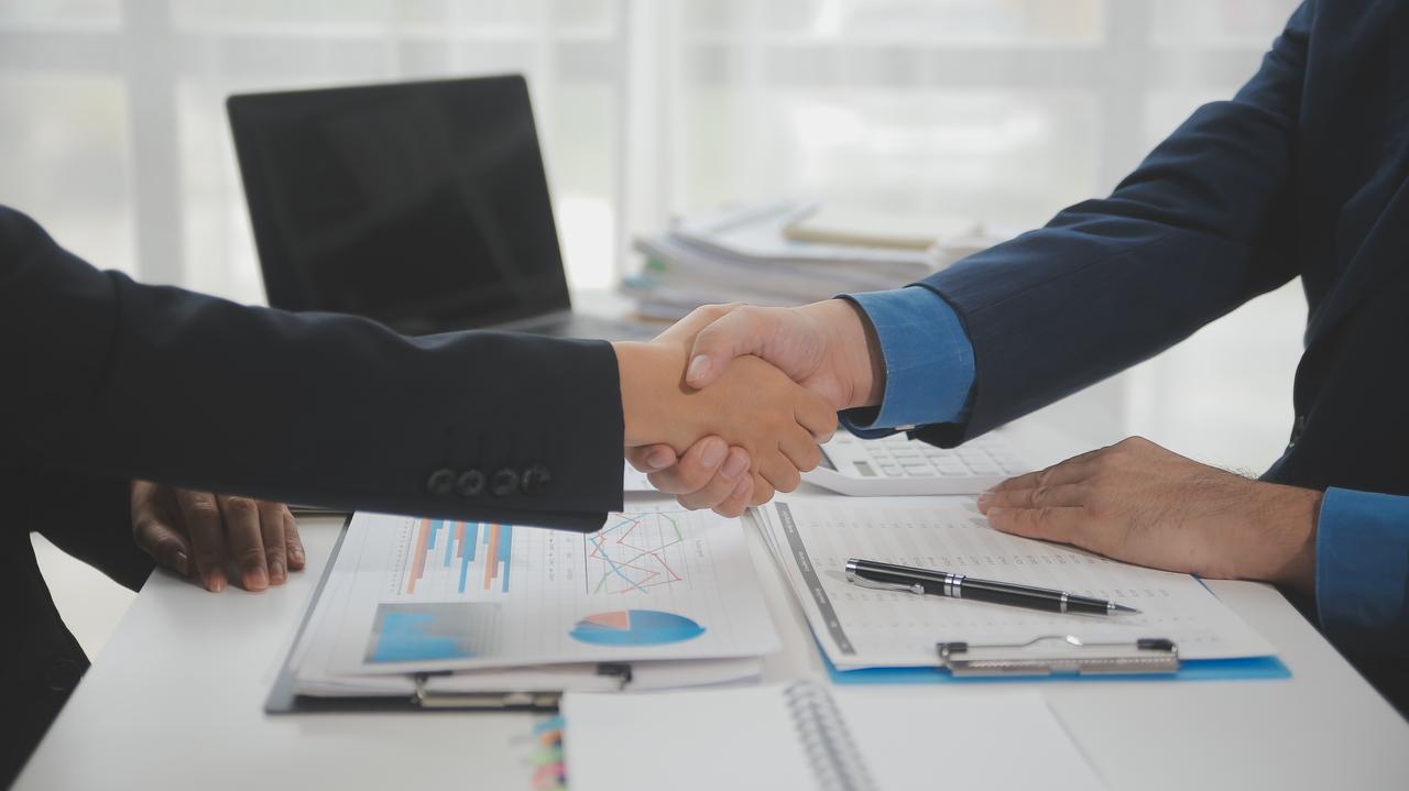 Rok megatransakcji. Blisko rekordu, mimo turbulencji