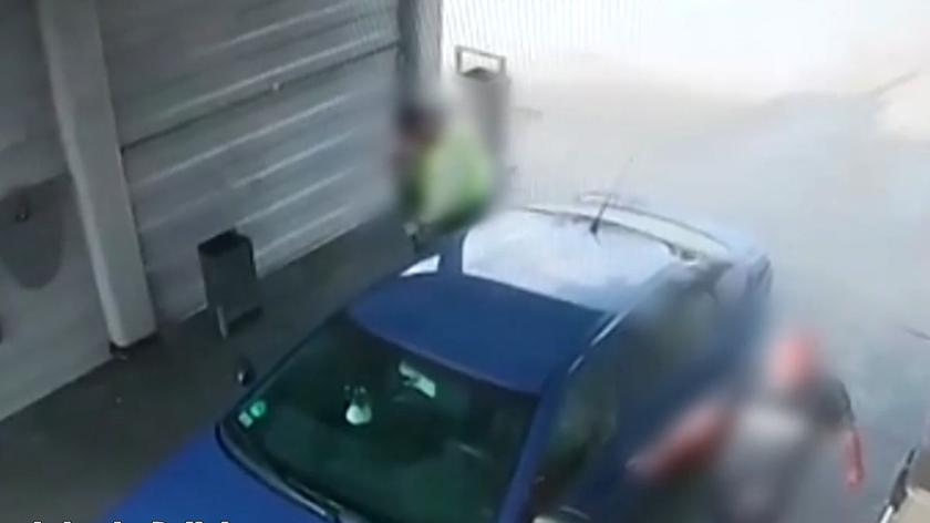 Wschowa: Nieudana próba kradzieży samochodu z myjni. Nagranie z monitoringu