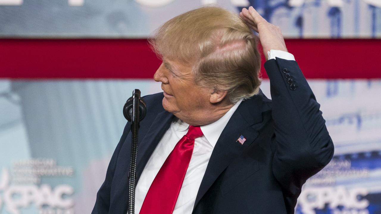 Подпись Трампа направлена на прекращение «войны с душевыми». «Мне нравится ухаживать за своими красивыми волосами»