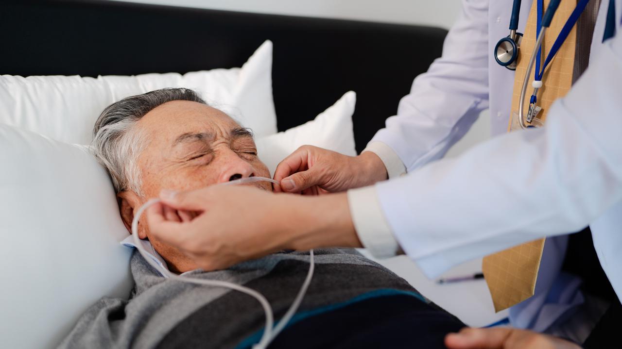 NIK skontrolowała szpitale kliniczne. Rekordowy czas pracy lekarza: 70 godzin bez przerwy