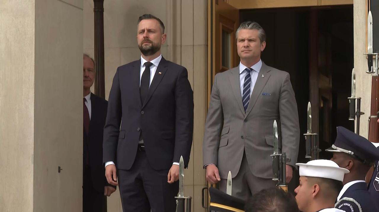 Министр обороны во главе Пентагона