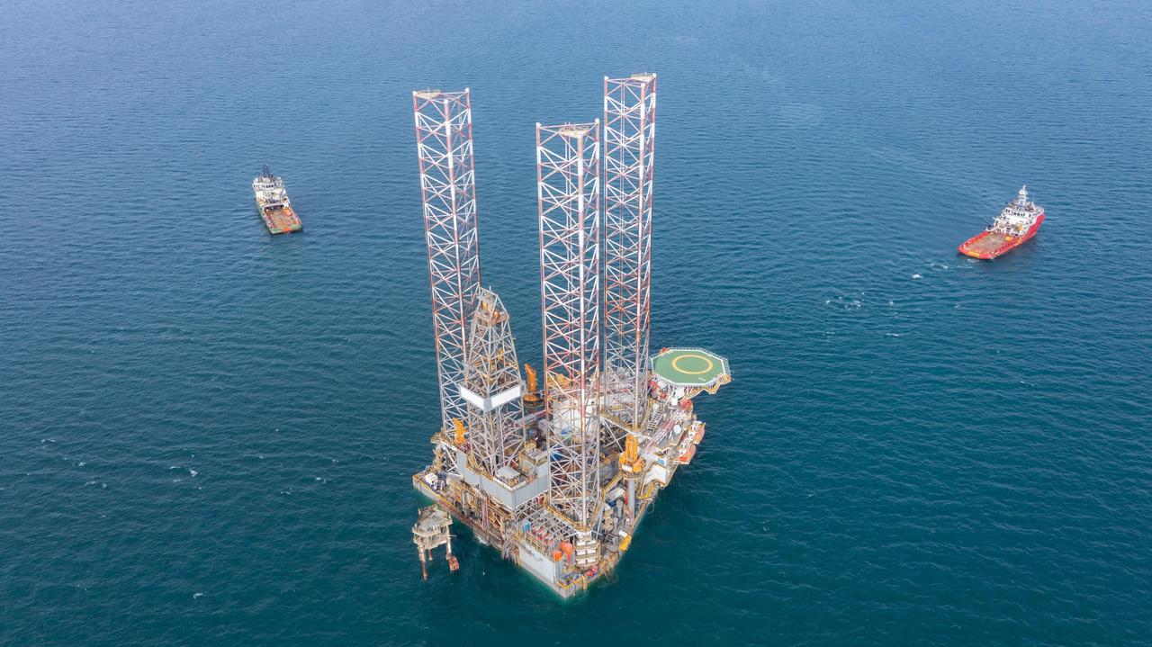 Wymiana gróźb, droższy gaz i kurczące się zapasy. A to nie koniec problemów