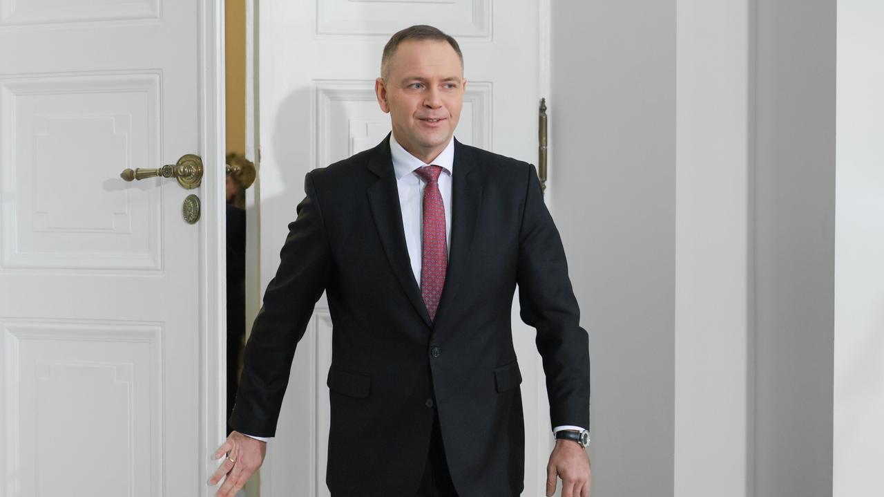 "Tanie politykierstwo", które "szkodzi państwu polskiemu". Spór o posiedzenie RBN