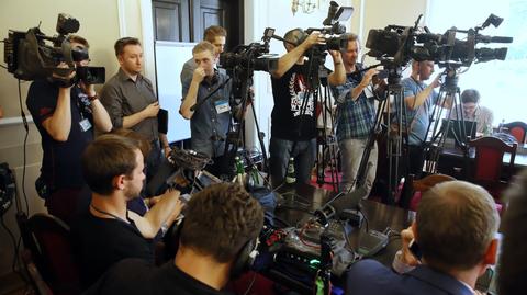 Piotrowicz wyprosił operatorów kamer z posiedzenia komisji. "Wstyd"