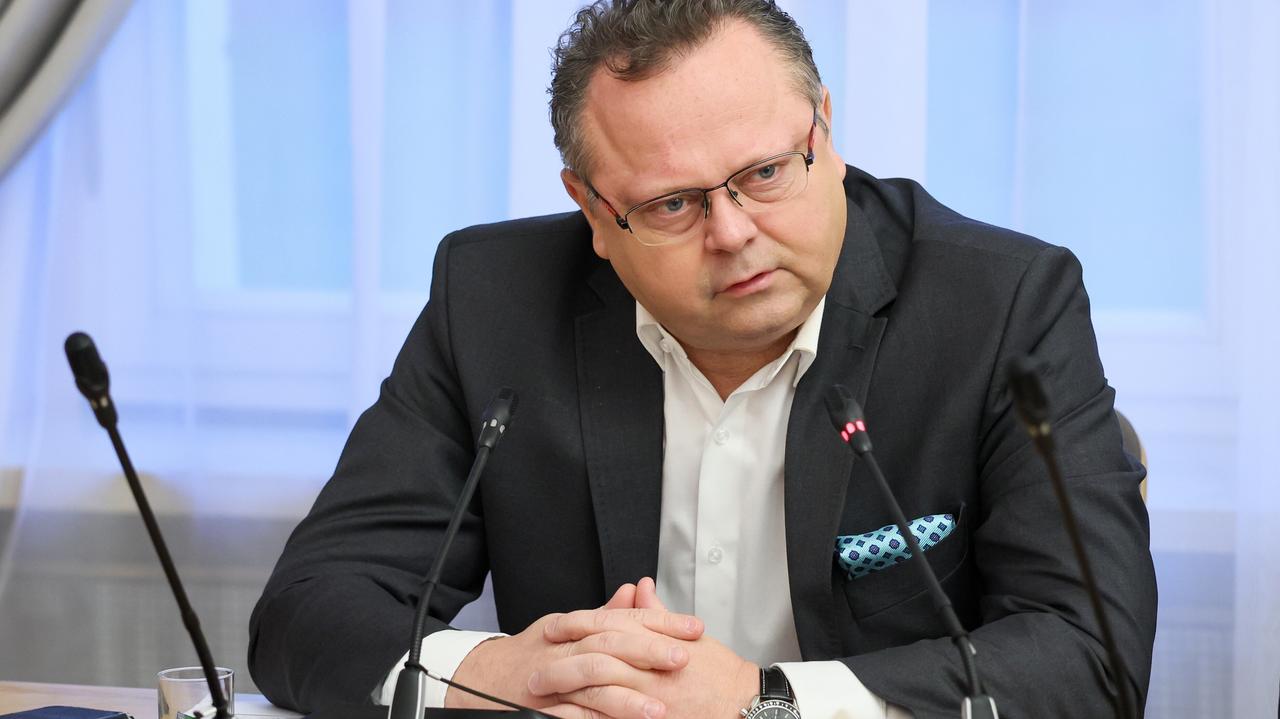 Bezpłatny urlop Szejny przedłużony. Czy pożegna się z resortem? Rzecznik MSZ komentuje