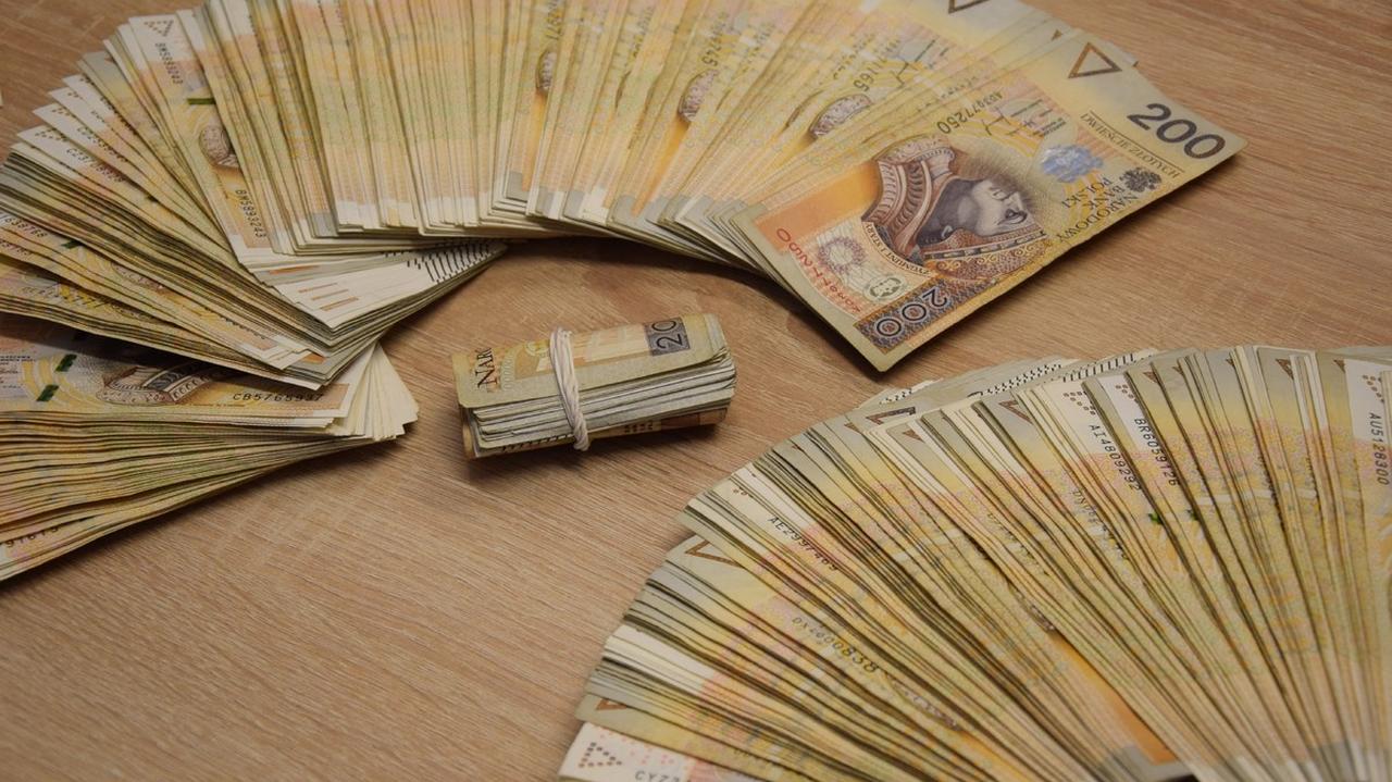 Ukradł teściowej ponad 150 tysięcy złotych
