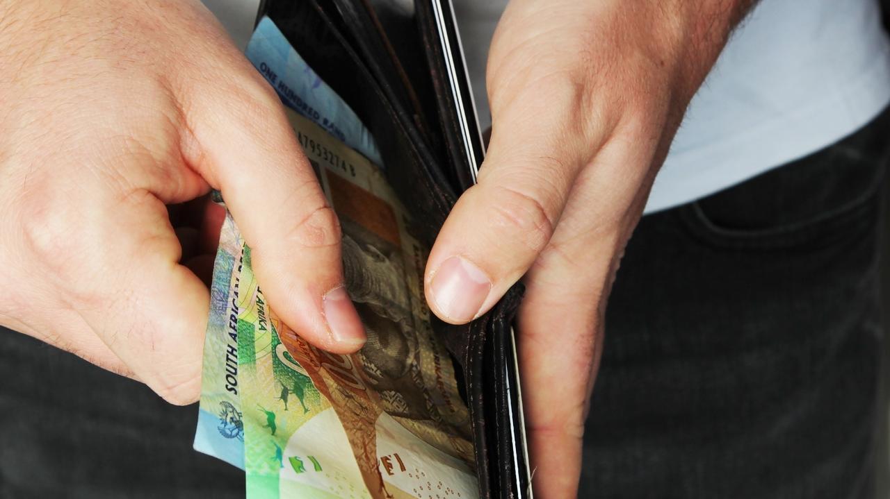 "Gotówka jest zła". Inwestorzy przestrzegają