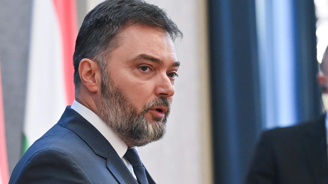 Nazistowski hełm, do tego list. Ambasady potępiają działania ministra