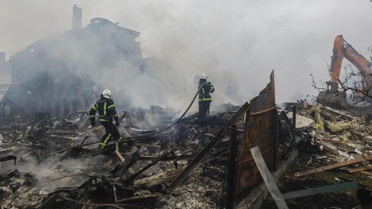 W nocy Rosjanie uderzyli rakietami i dronami w ukraińskie miasta. Władimir Putin kolejny raz zabił dzieci