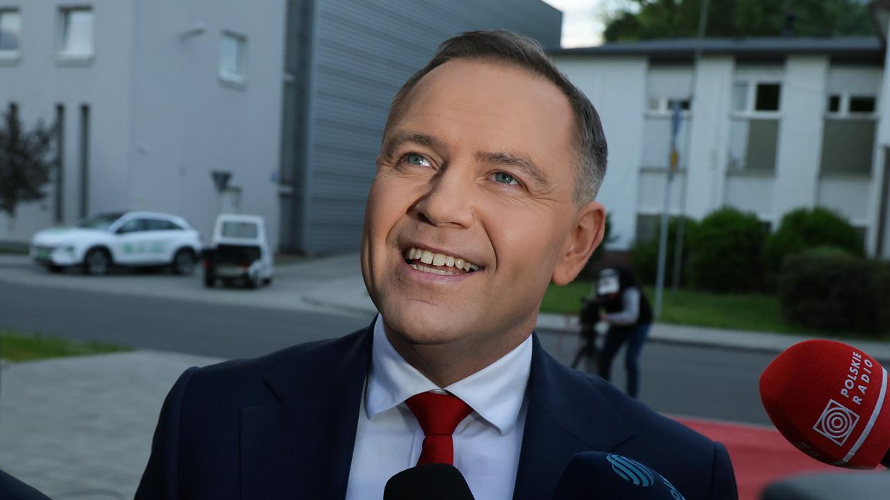 Офицеры ABW отказались. Решение было "единолично изменено" их шефом