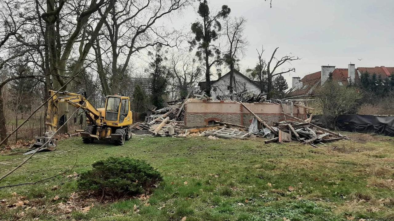 Pierwsze zarzuty po nielegalnym wyburzeniu zabytkowej willi 