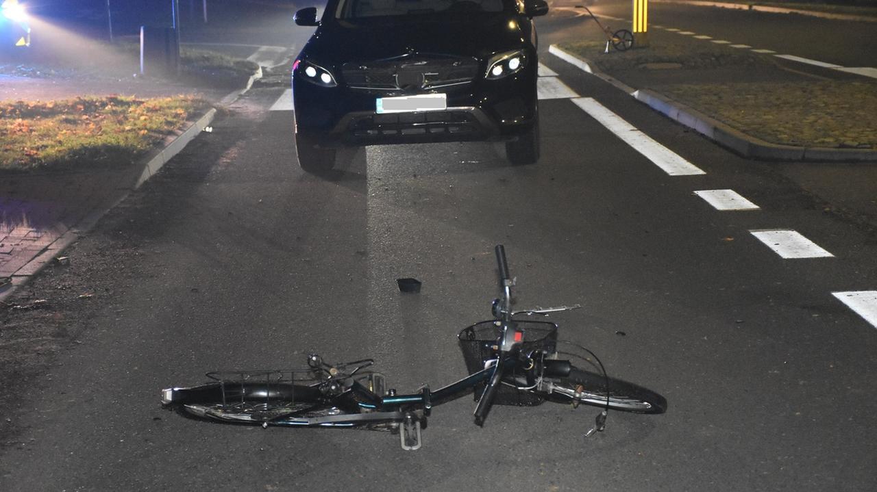 Wypadek na przejściu dla pieszych, nie żyje kobieta