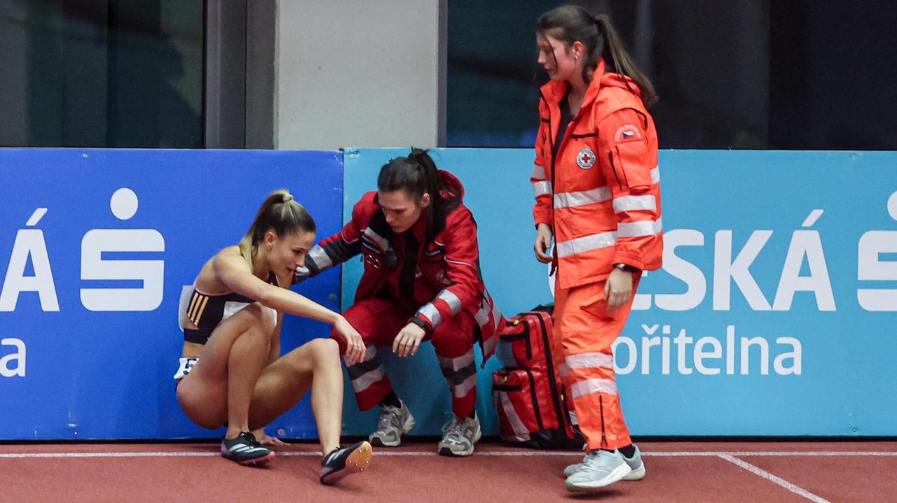 Problemy Natalii Bukowieckiej. Niepokojące obrazki podczas mityngu