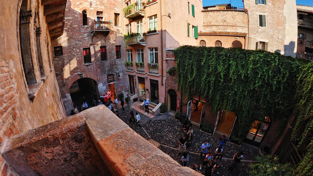 Werona wprowadza opłatę za wejście na dziedziniec przed Domem Julii