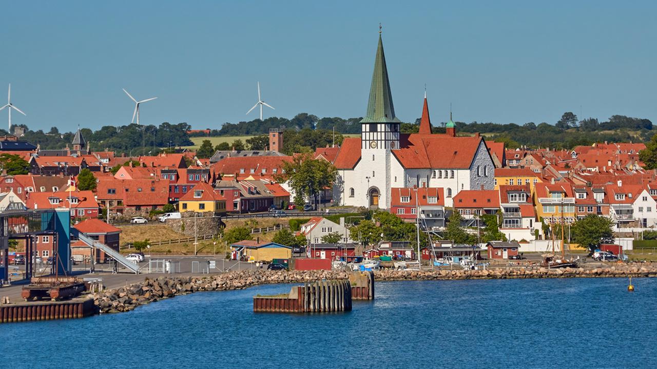 Dania. Bornholm bez prądu. Operator sieci energetycznej o przyczynach