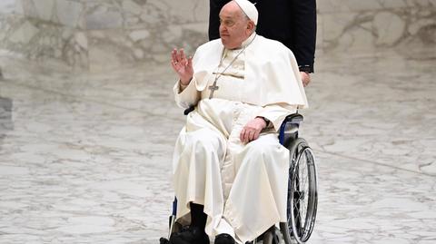 Papież Franciszek pozostaje w stanie krytycznym, ale nie miał kryzysów oddechowych