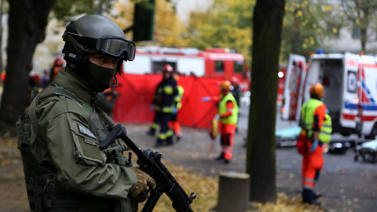 Alert RCB. Służby będą ćwiczyć w okolicy centrum handlowego i parku