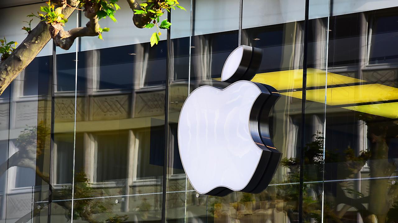 Co się dzieje z Apple? "Nie można patrzeć na imprezę przez szybę"