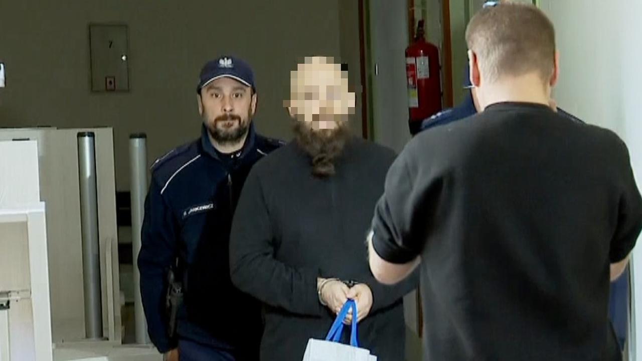 65 przestępstw, 40 o charakterze seksualnym. "Łowca nastolatek" z Trójmiasta znów przed sądem