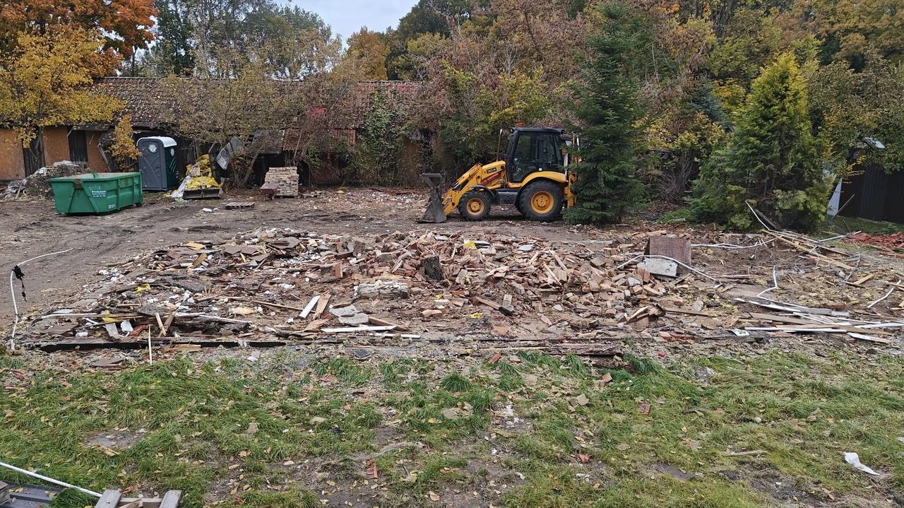 Władze miasta rozebrały zabytkowe domy. Sprawą zajęła się prokuratura