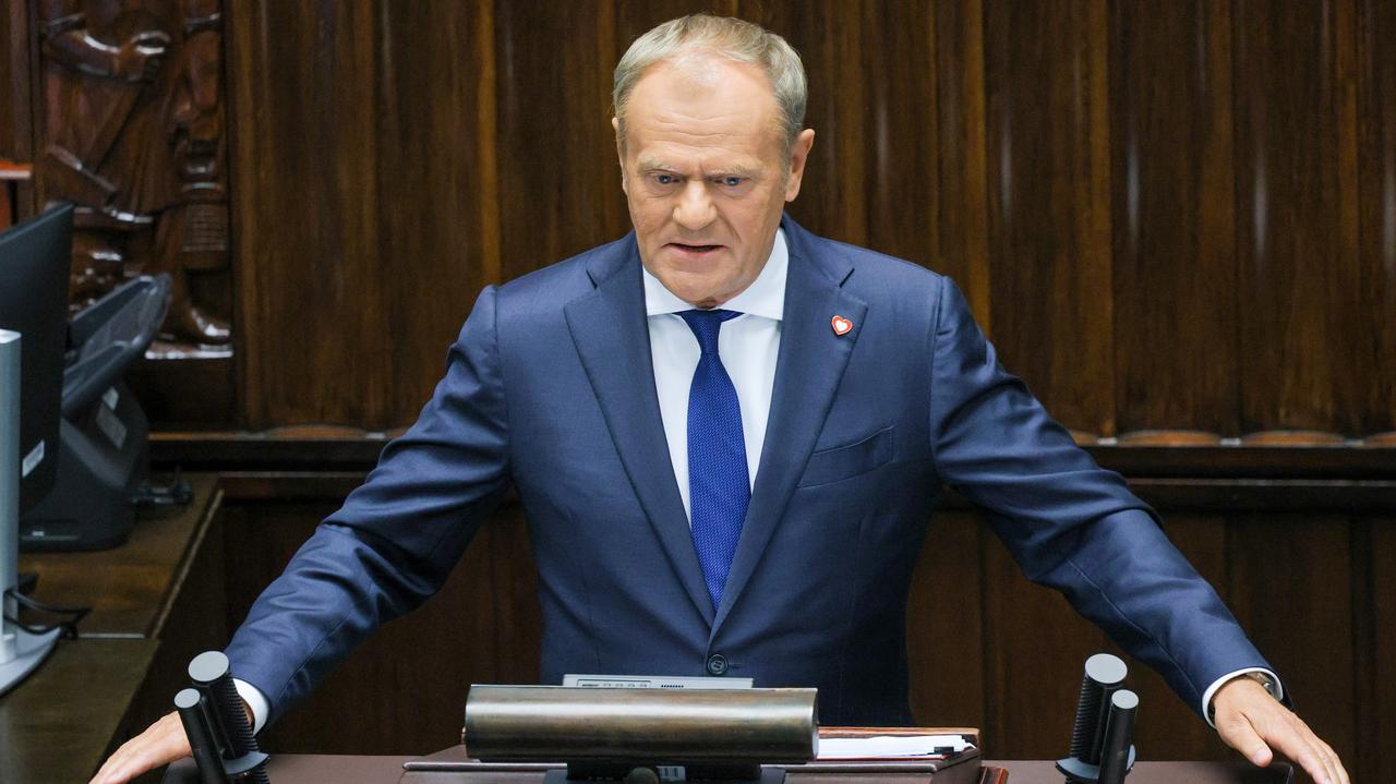 Tusk o konflikcie w reprezentacji i Idze Świątek
