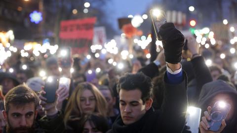 Protest po zawaleniu się części dachu dworca w Nowym sadzie zorganizowany w Belgradzie, Serbia (12.01.2025 r.)