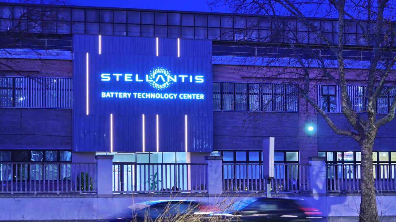 Wyprzedaż akcji giganta samochodowego