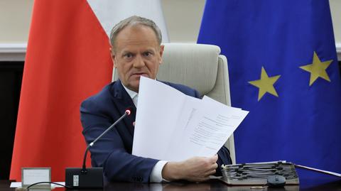 Tusk zwraca się do prezydenta. "Cały czas czekamy na pana podpis"