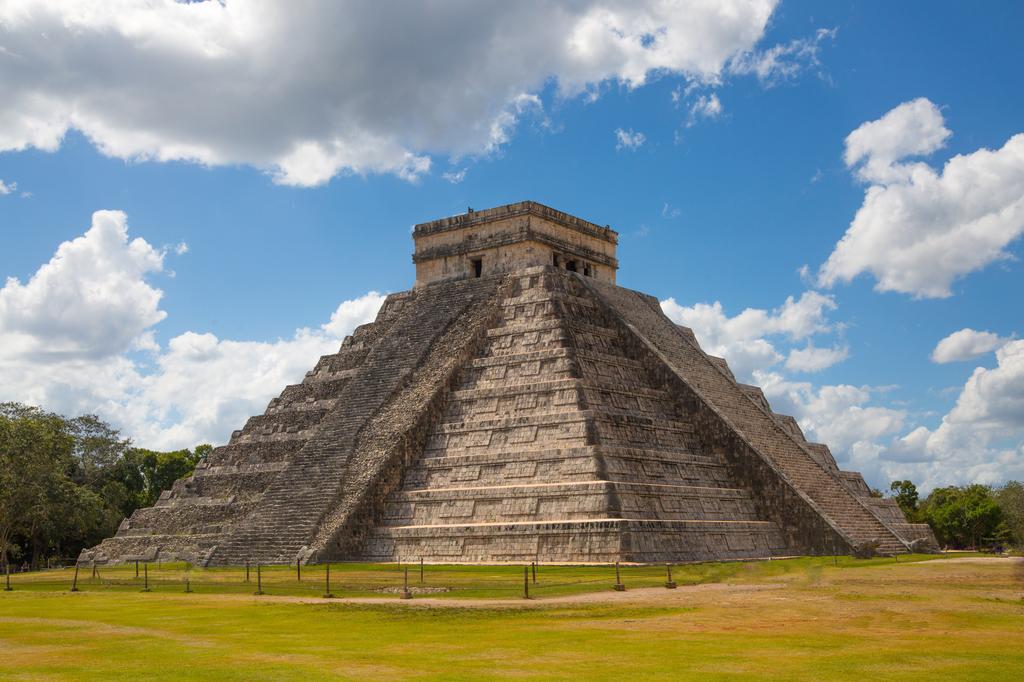 Piramida El Castillo