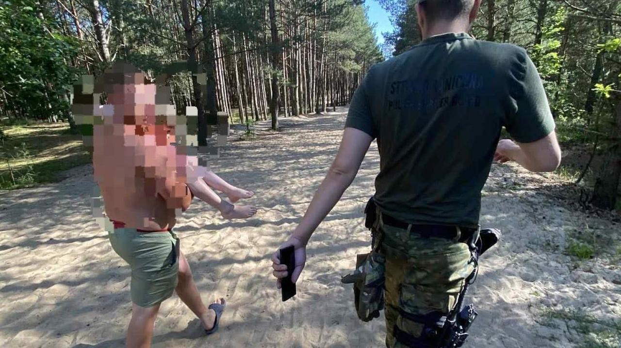 Dziewczynka zgubiła się na plaży, znaleźli ją 10 kilometrów dalej