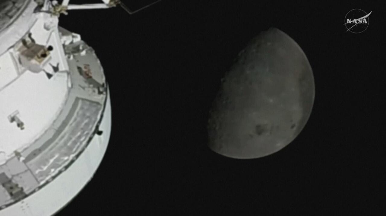 Misja Artemis II. Błękity, brązy i masa jasnych punkcików. Tak astronauci widzą Srebrny Glob