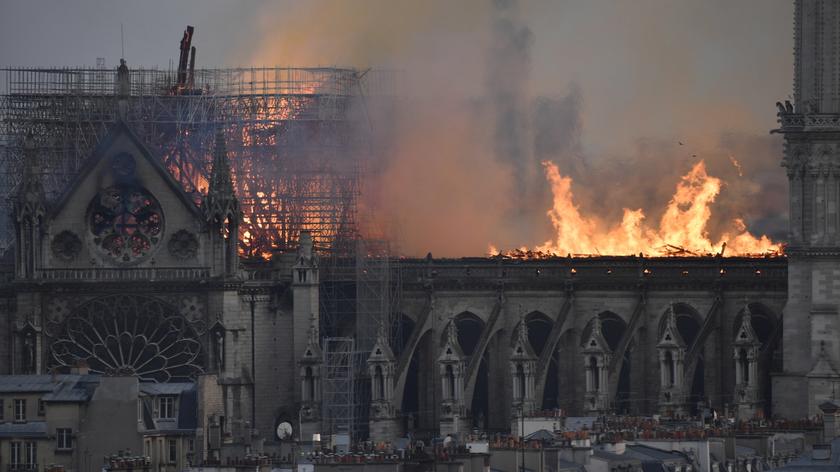 Historyk sztuki o pożarze w Notre Dame: będzie to duży problem konserwatorski