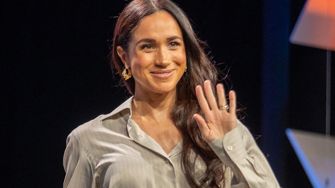 Złamała umowę z królową? Media: Meghan użyła królewskiego tytułu