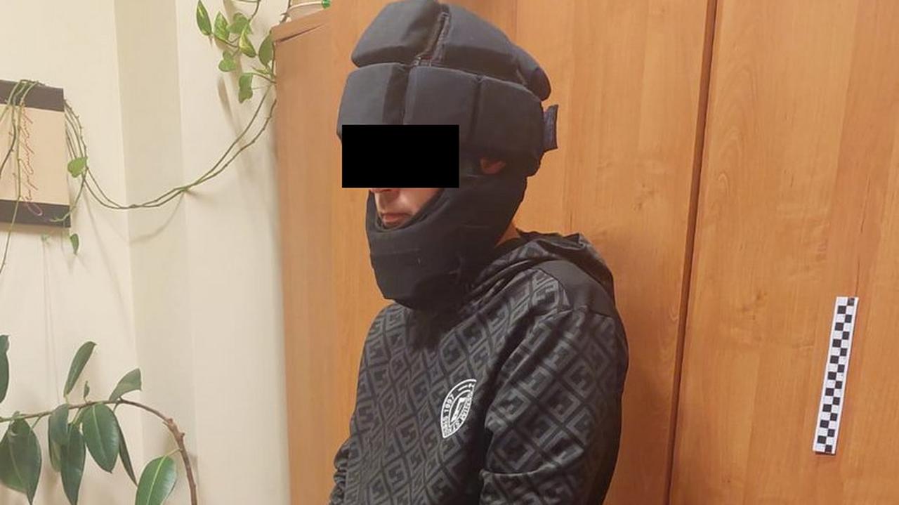 Leżał martwy w namiocie z raną postrzałową głowy. Zatrzymano 25-latka