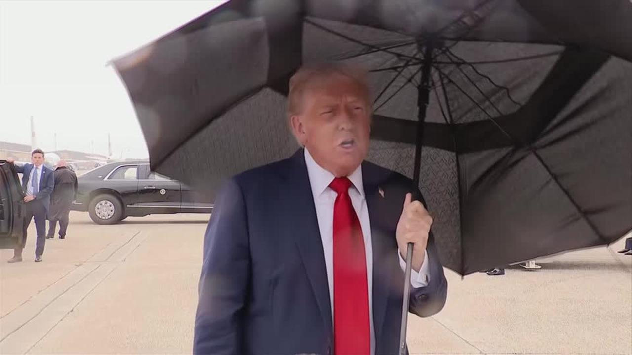 Donald Trump poleciał do Egiptu. "Wyjątkowe wydarzenie"
