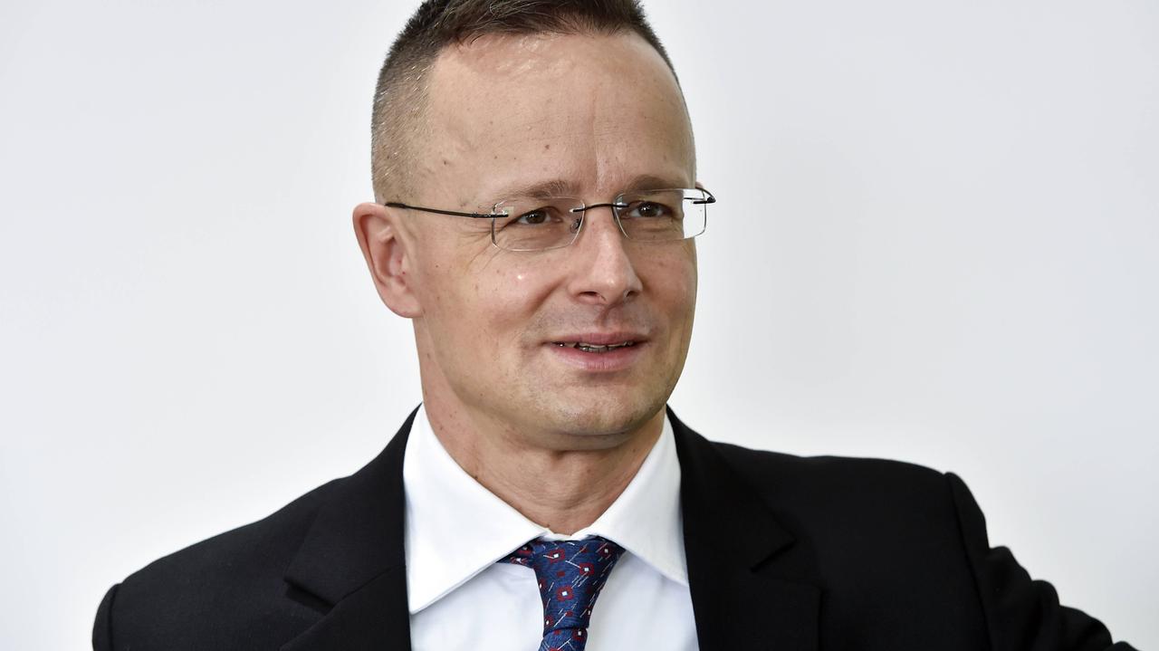 Węgry oskarżają sąsiada o "próbę czerpania zysków z wojny". Jest odpowiedź