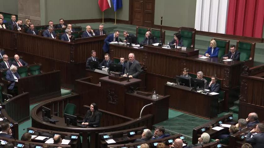 Zalewski: PiS usiłuje wmówić Polakom, że muszą wybierać między praworządnością a pieniędzmi. To fałsz