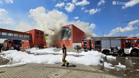 Pożar marketu budowlanego w Krośnie (godzina 6 rano)