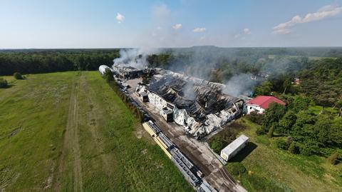 160 strażaków w walce z pożarem pod Warszawą
